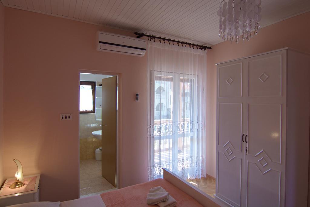 Apartment And Rooms Toka Zadar Exterior foto